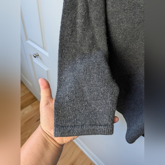 WOOLRICH Original Outdoor Wear Knit Women Crewneck Sweater Size XL Gray And Red - Picture 5 of 10